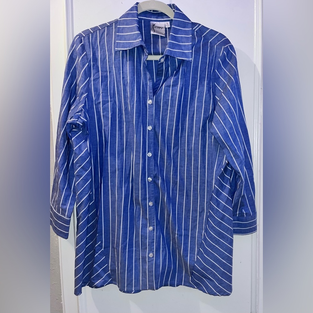 Finley Blue Striped Buttoned Down Shirt Size Large